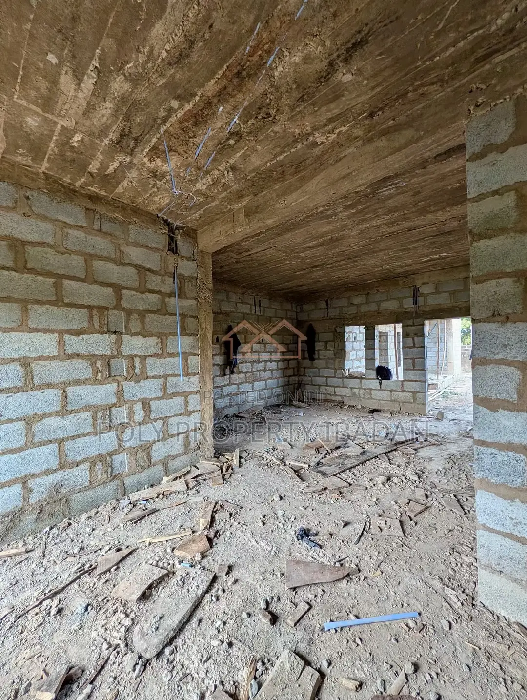 2bdrm Apartment in Akala Akobo, Ibadan for sale