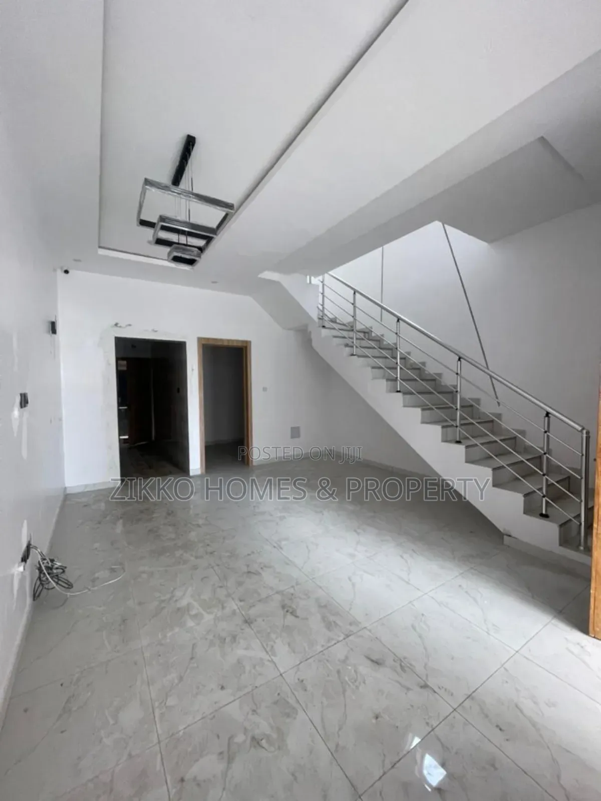 4bdrm Townhouse/Terrace in Chevron, Lekki for sale
