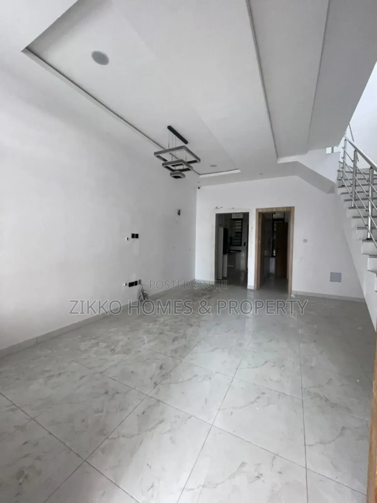 4bdrm Townhouse/Terrace in Chevron, Lekki for sale