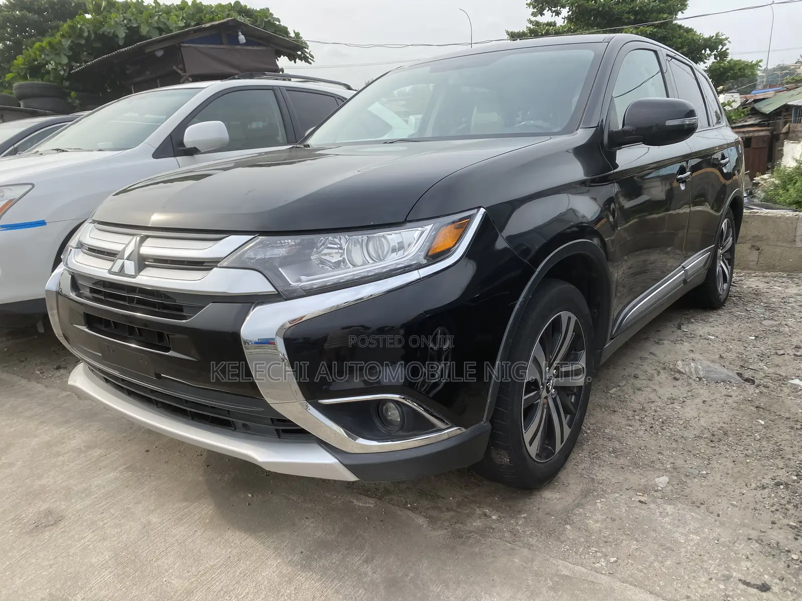 Mitsubishi Outlander SE FWD 2017 Black