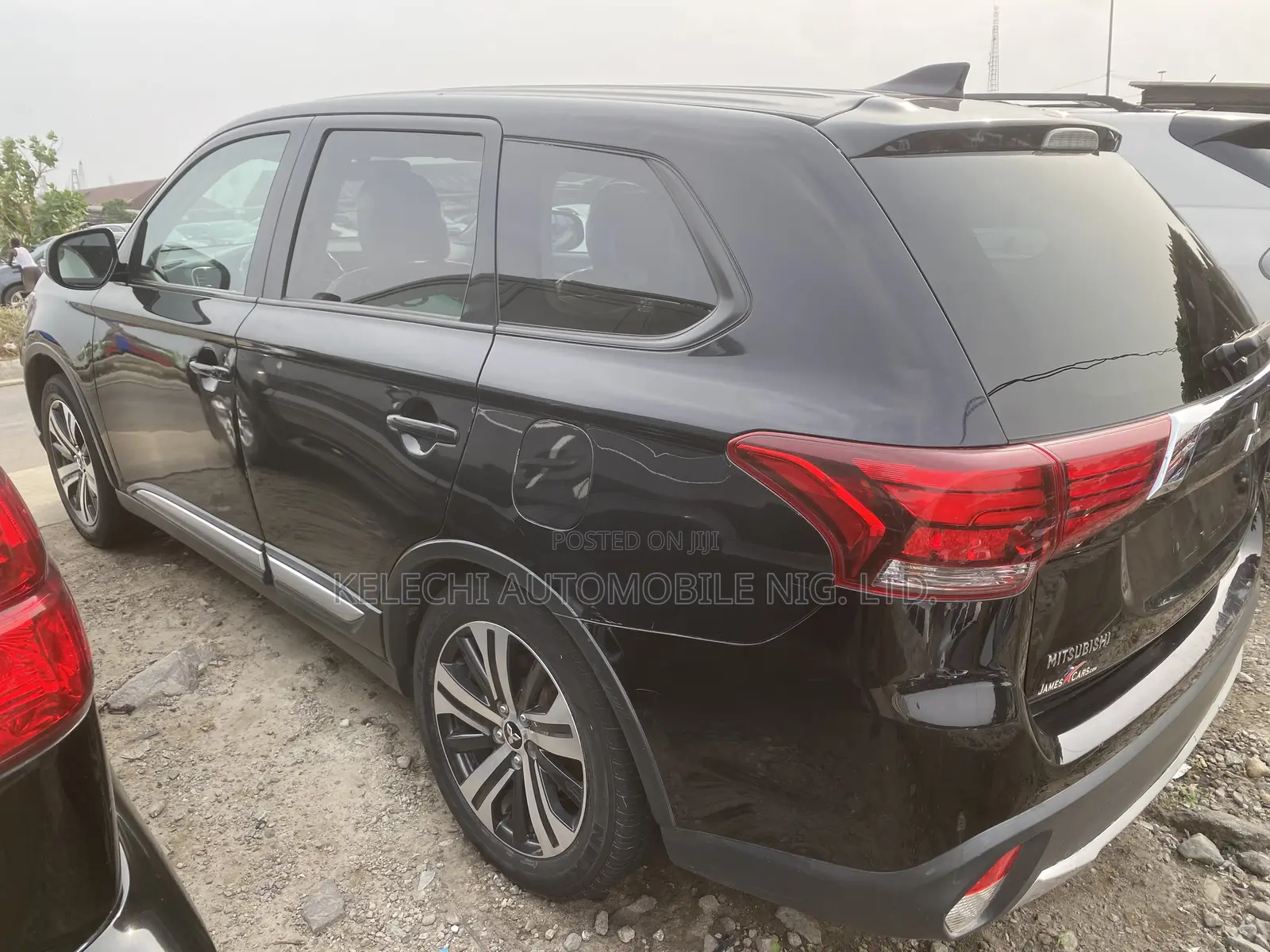 Mitsubishi Outlander SE FWD 2017 Black