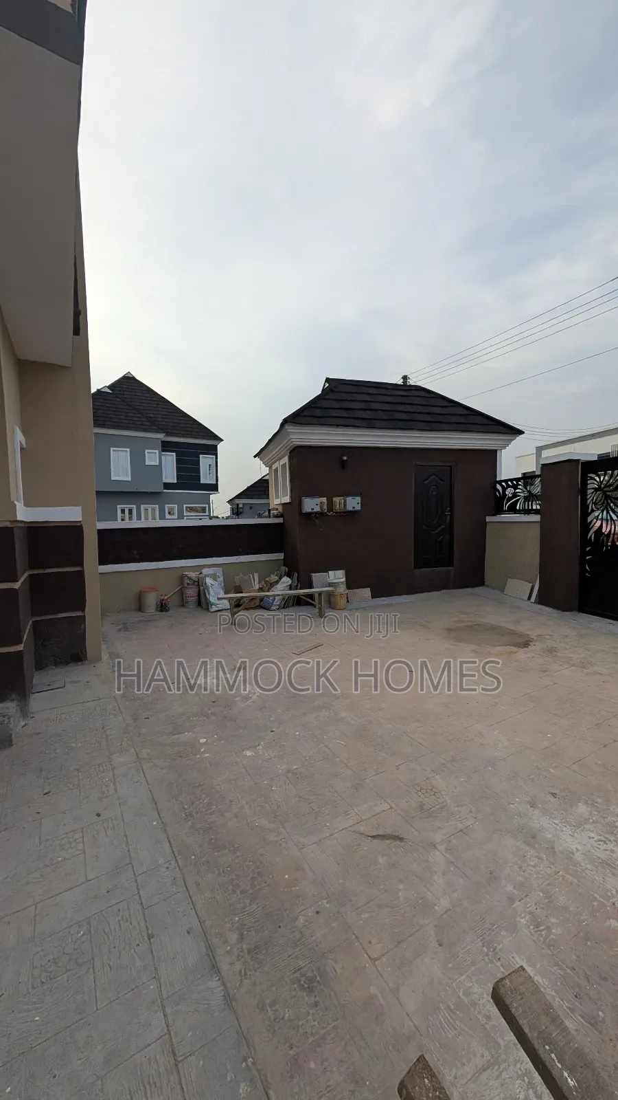 2bdrm Apartment in Bera Estate, Akobo for sale