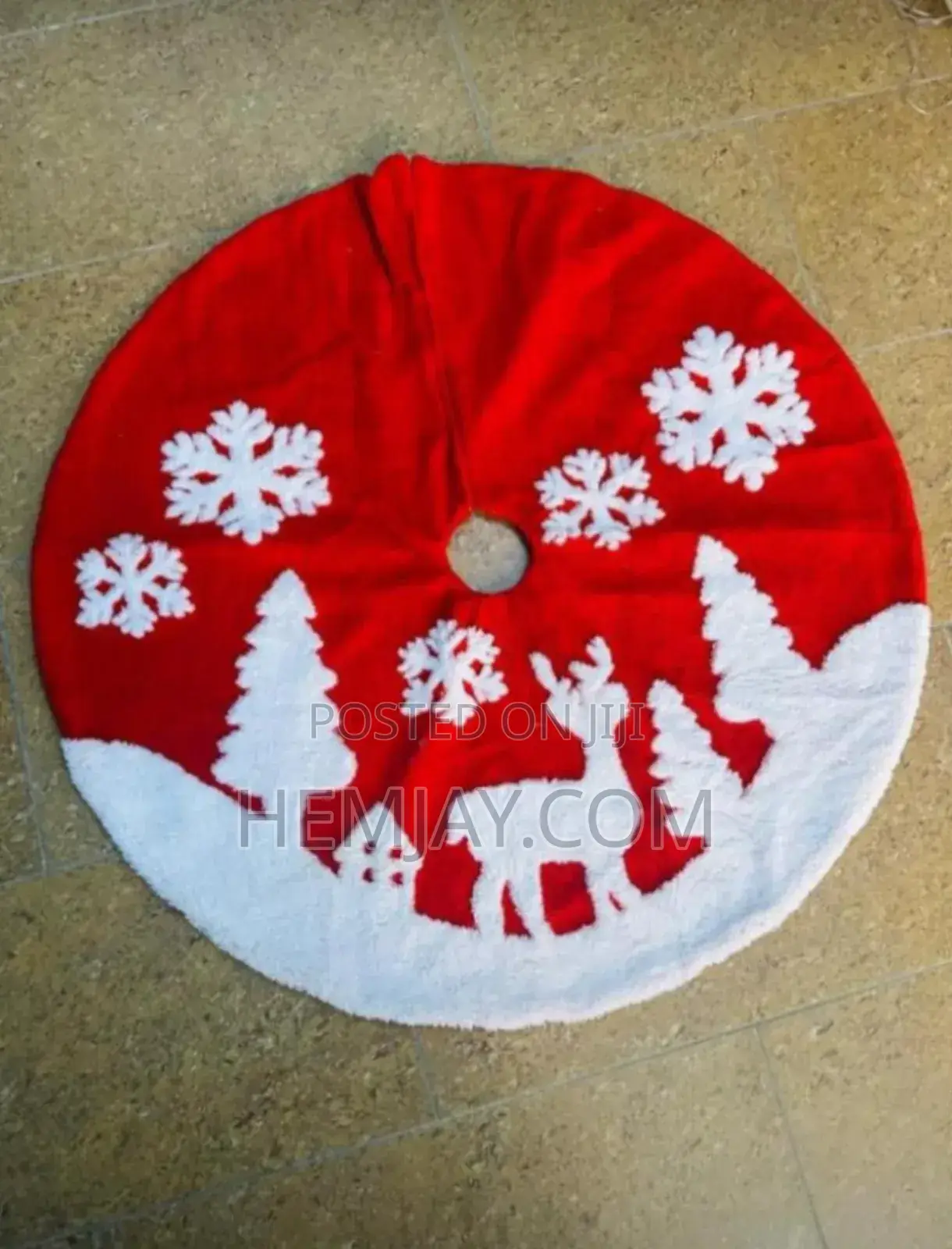 Christmas Tree Skirt (Tree Root Decoration)