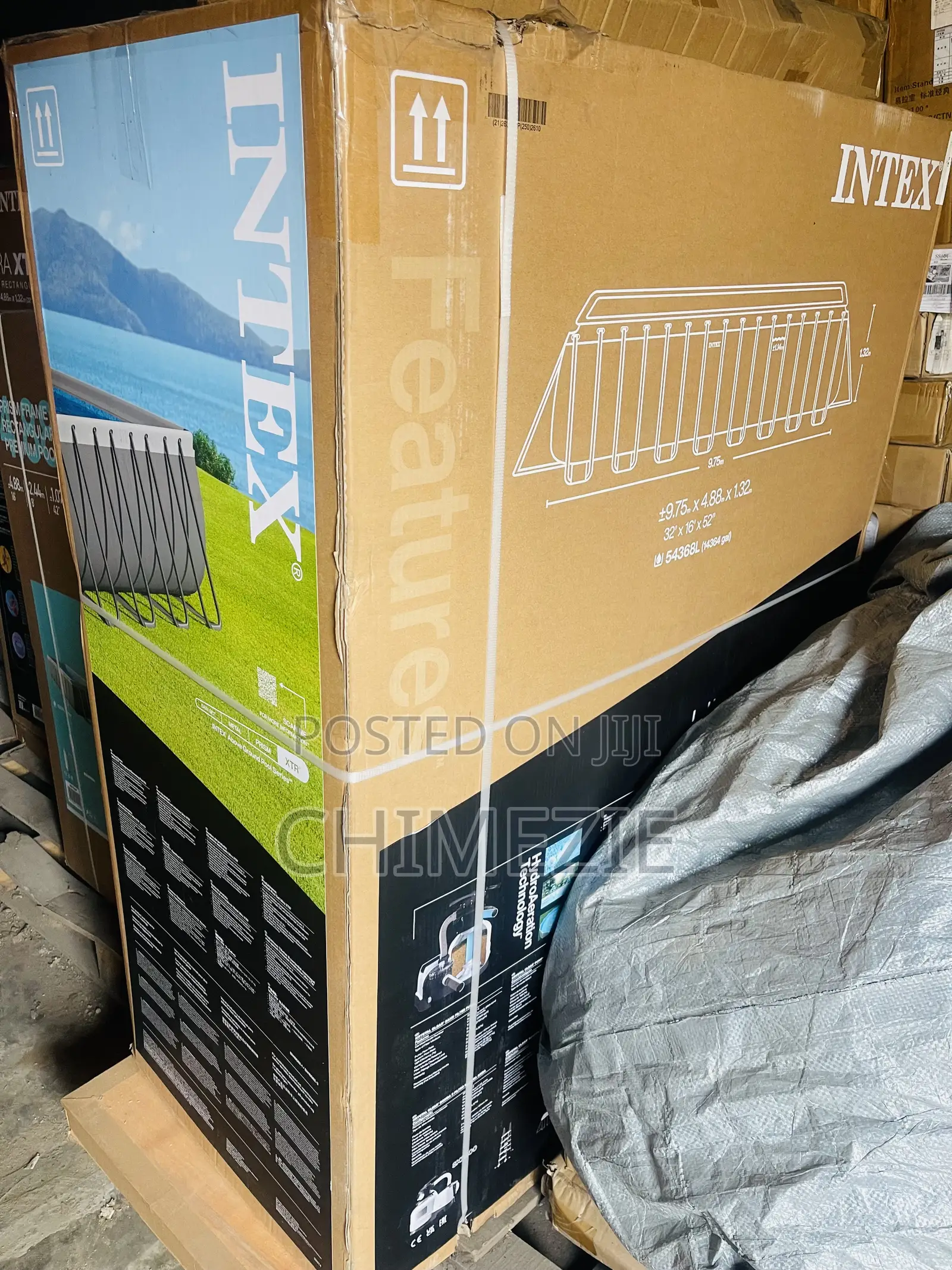 Intex Ultra XTR Frame Above-Ground Swimming Pool 32ft by 16ft by 52in