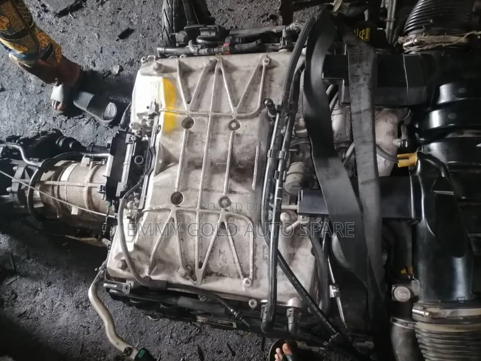 Range Rover Super Charge Engine V8 Available