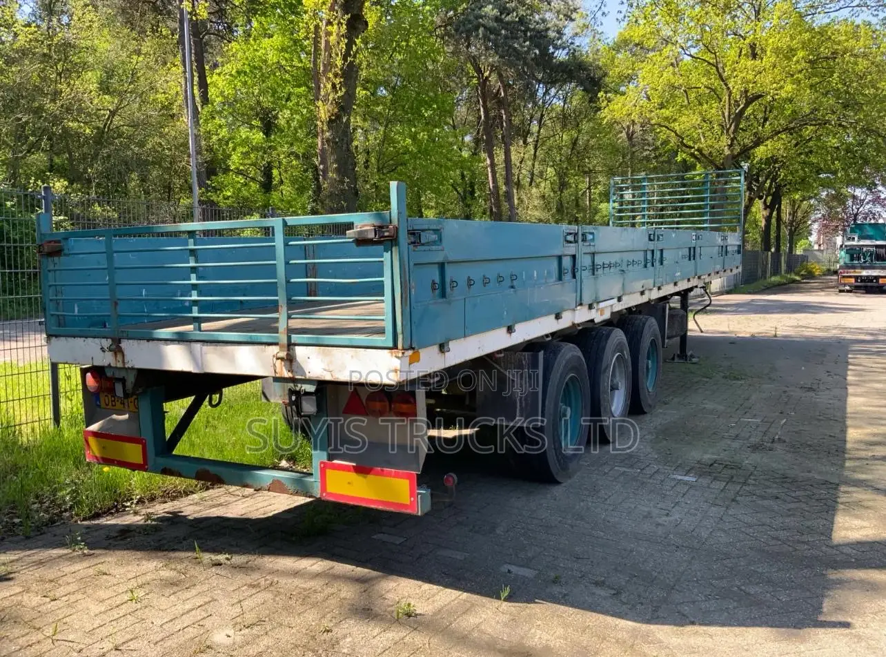 Flabet Trailer