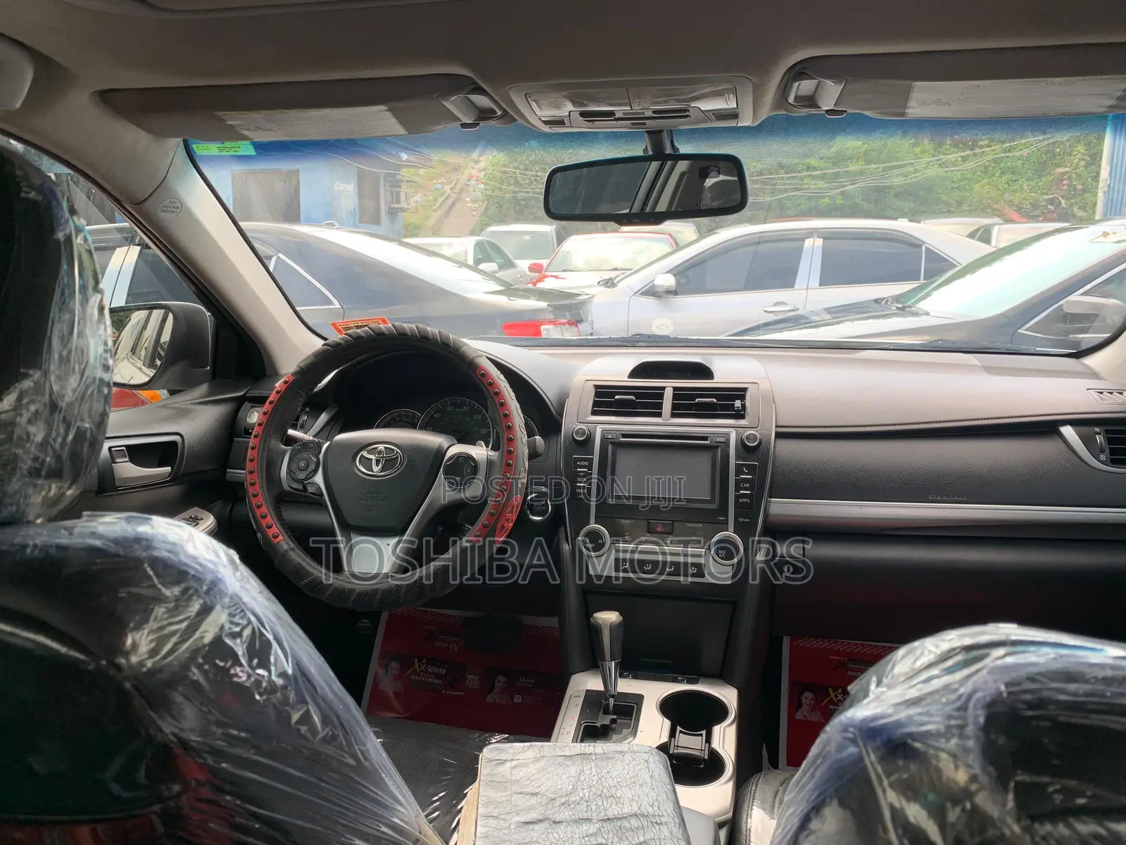 Toyota Camry SE 4dr Sedan (2.5L 4cyl 6A) 2013 White