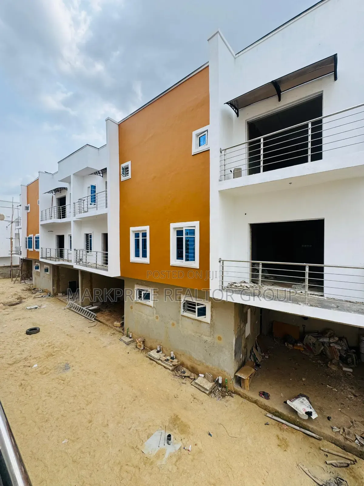 4bdrm Duplex in Ogudu GRA for sale