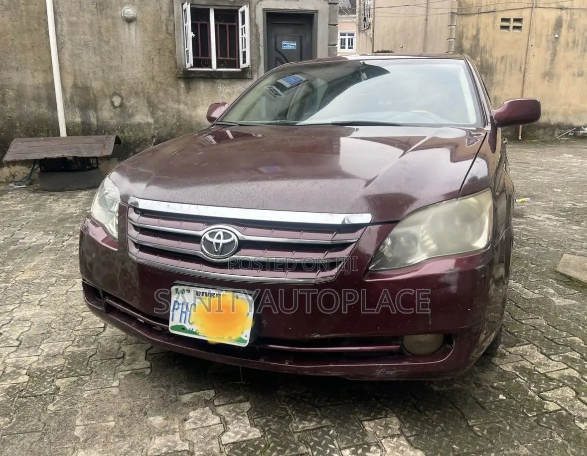 Toyota Avalon XLS Sedan FWD (3.5L 6cyl 6A) 2009 Red