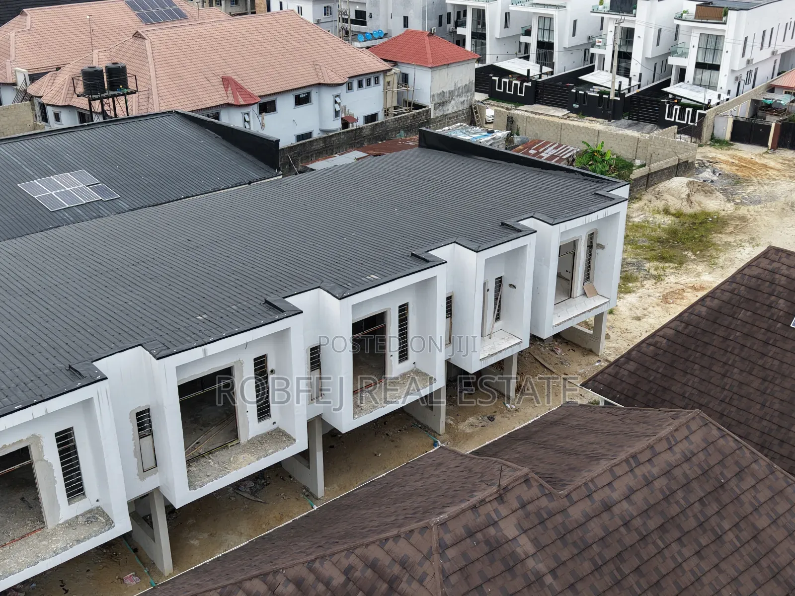 4bdrm Townhouse/Terrace in Sangotedo for sale