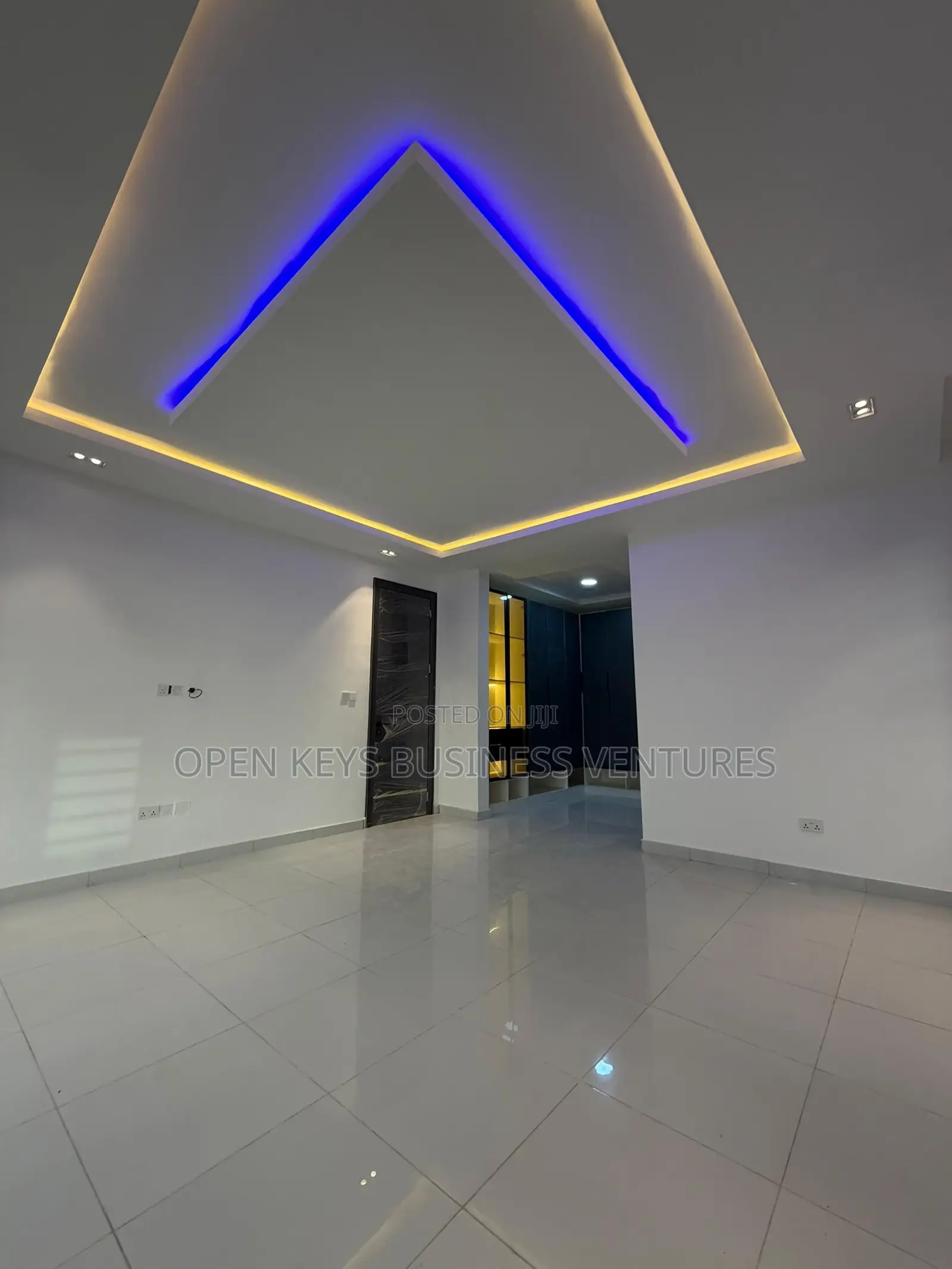Furnished 5bdrm Duplex in Agodi Gra for sale