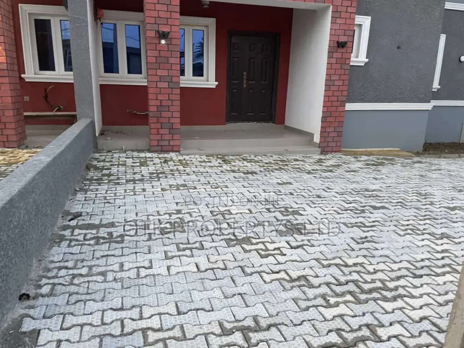 3bdrm Bungalow in 2/2 Kubwa for sale