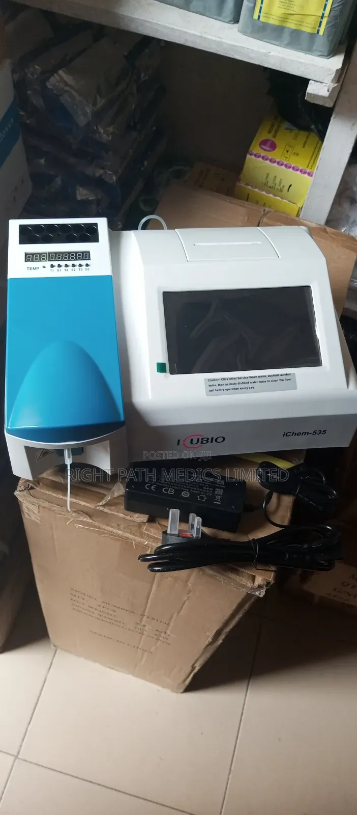Semi Automatic Chemistry Analyser