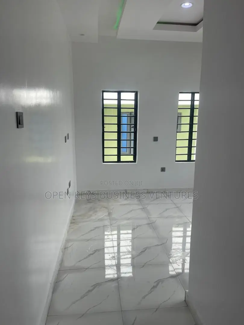 3bdrm Bungalow in Abdul-Salam, Akala, Akobo for sale