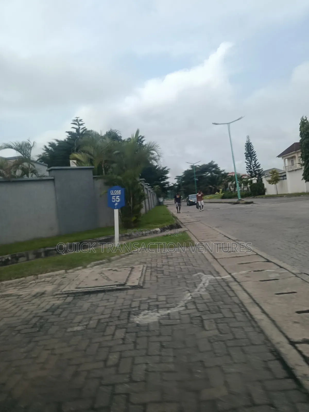 Full Plot Land in a Serviced Estate