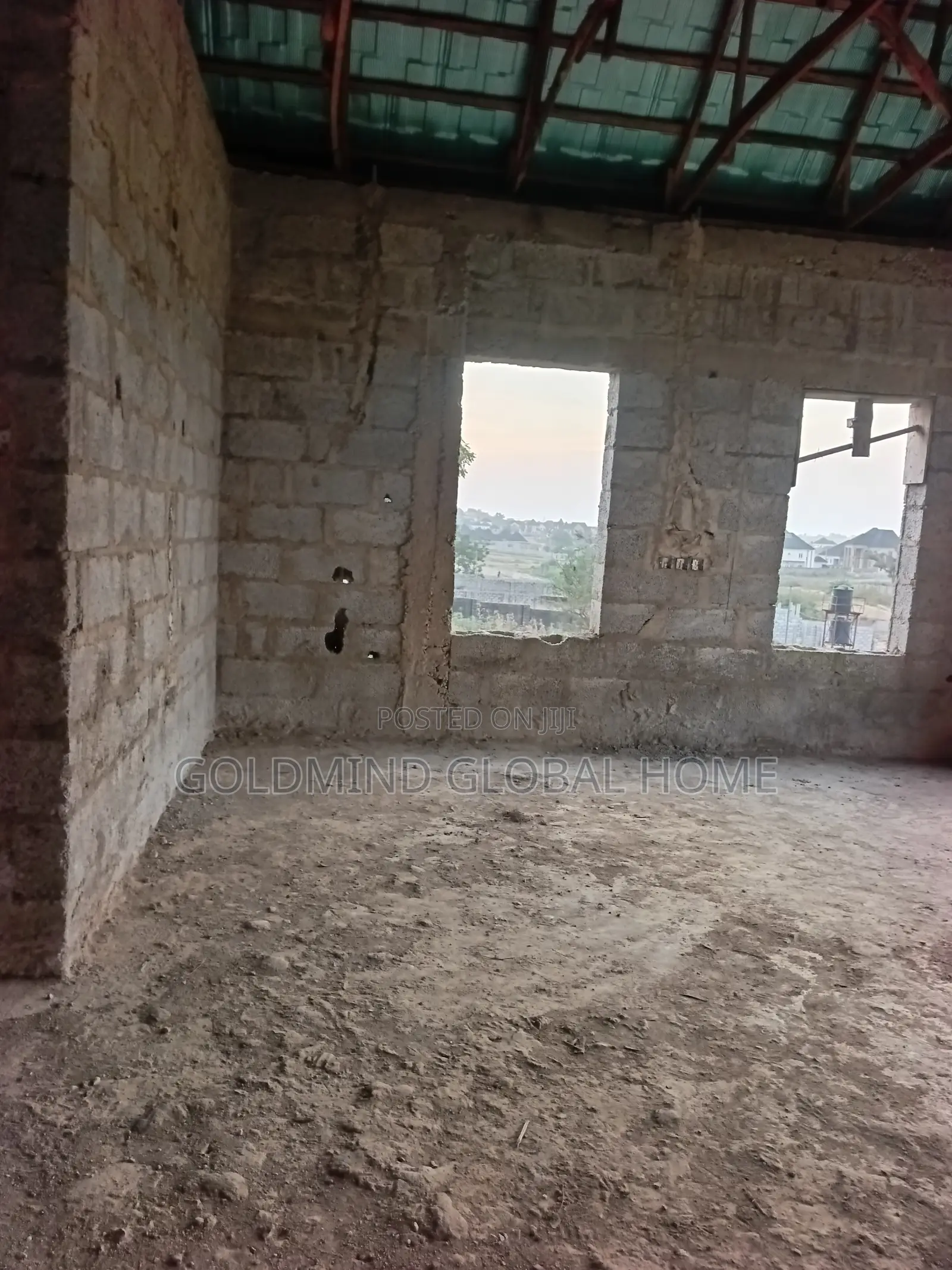 3bdrm Duplex in Goldmind Estate, FHA for sale