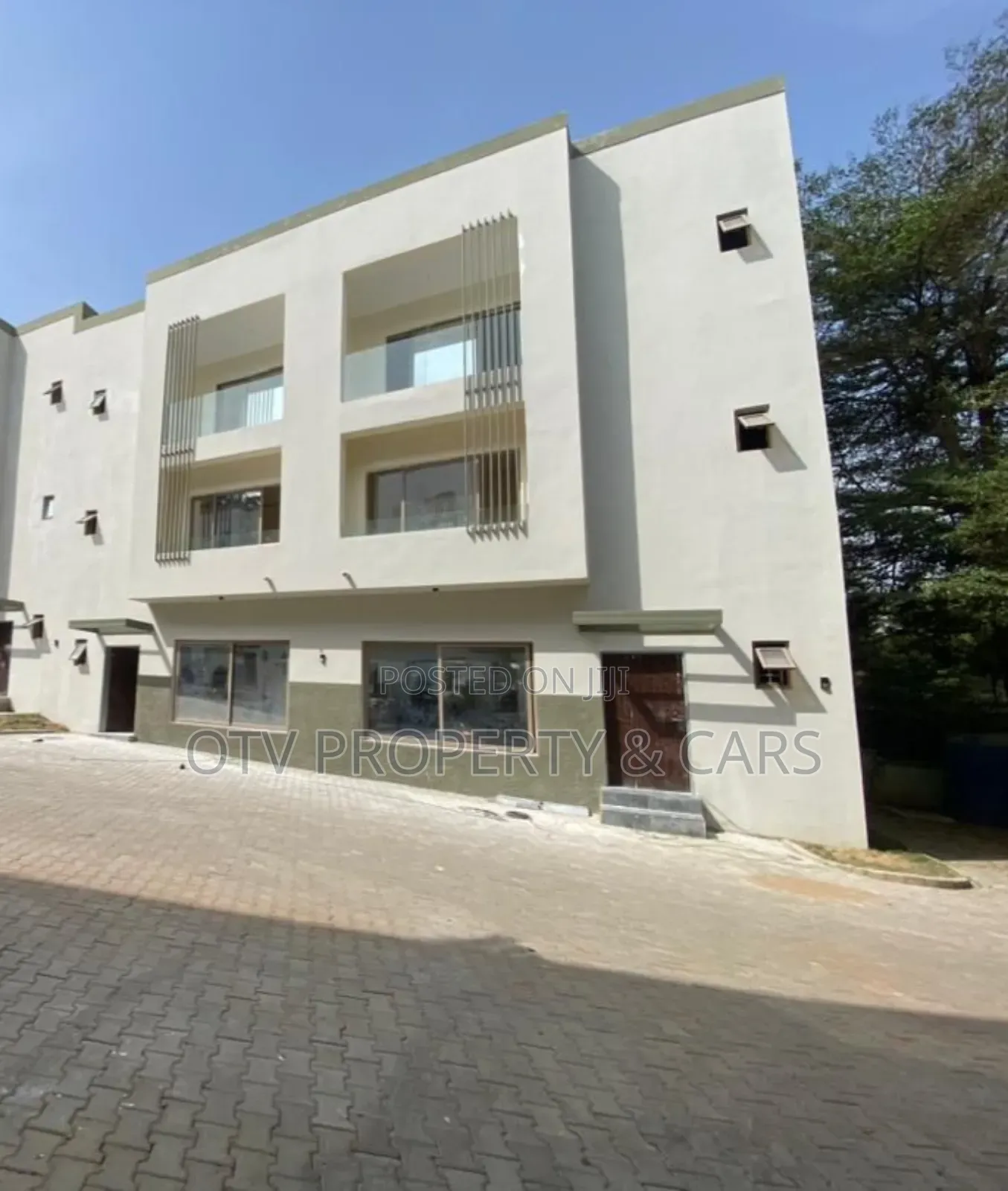 4bdrm Townhouse / Terrace in Maitama for rent