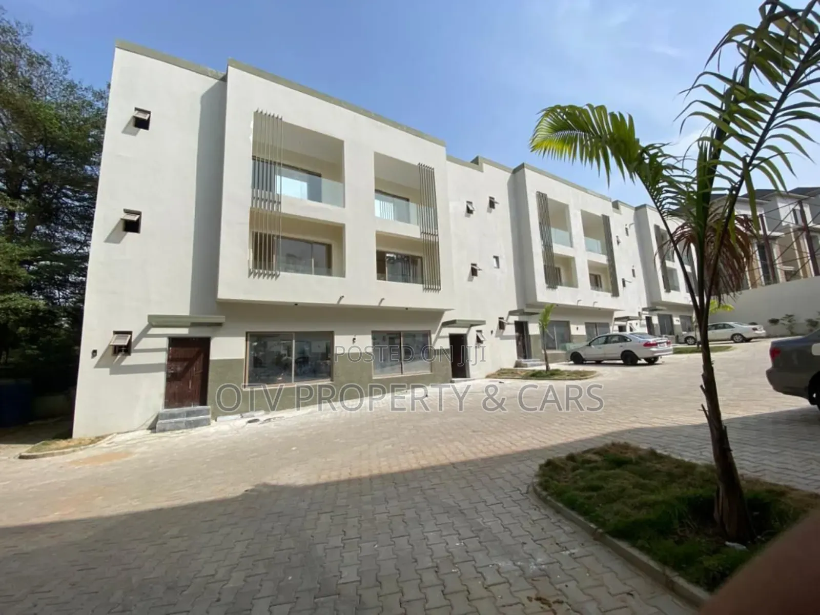 4bdrm Townhouse / Terrace in Maitama for rent
