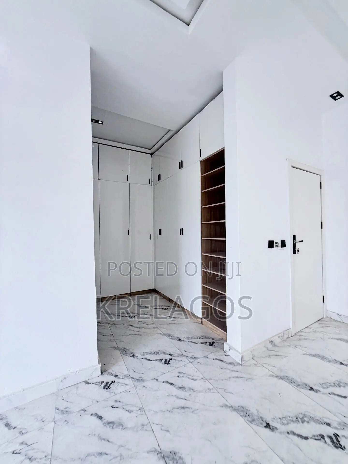 5bdrm Duplex in Ado / Ajah for sale