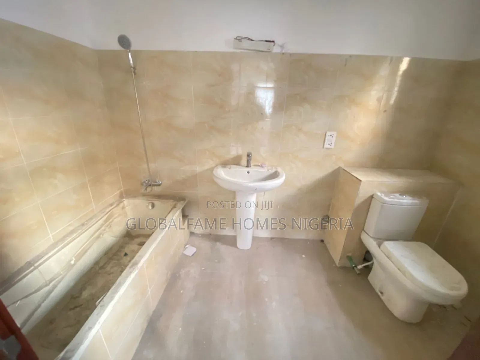 4bdrm Duplex in Creek Haven Estate, VGC / Ajah for rent