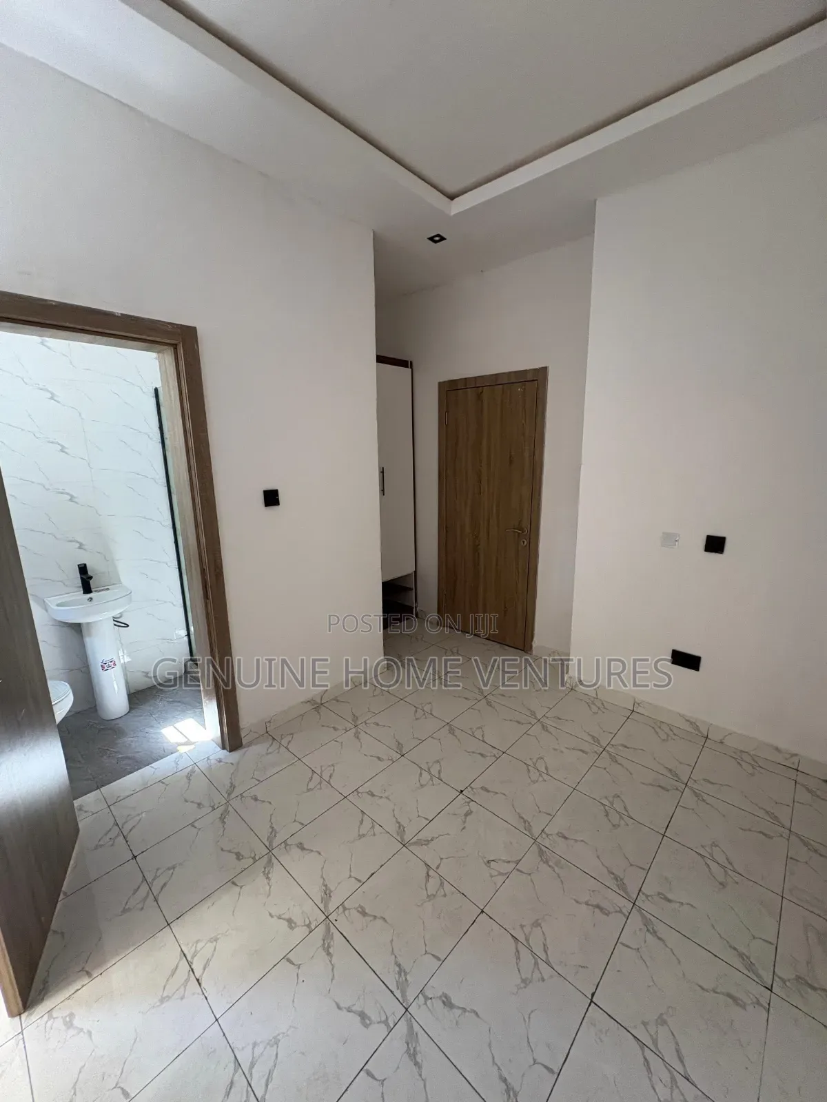 3bdrm Duplex in Sangotedo for sale