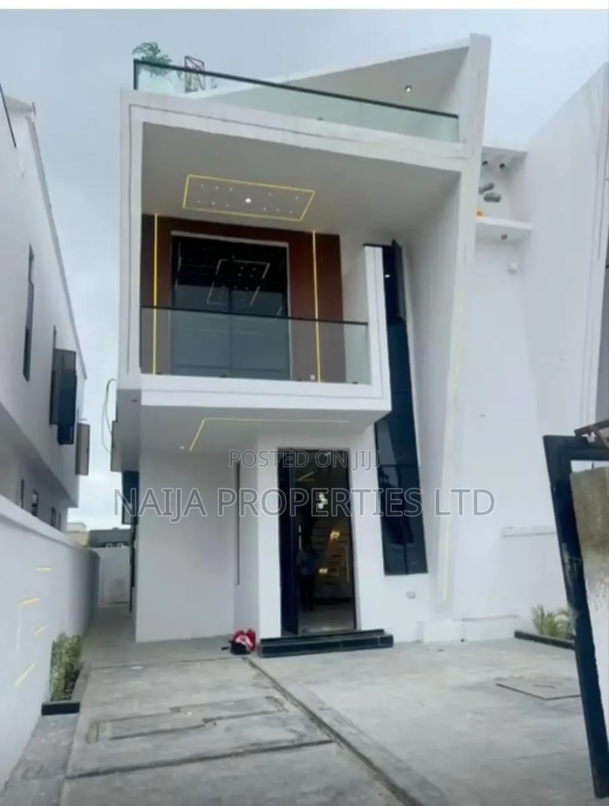 4bdrm Duplex in Ikota, Lekki for sale