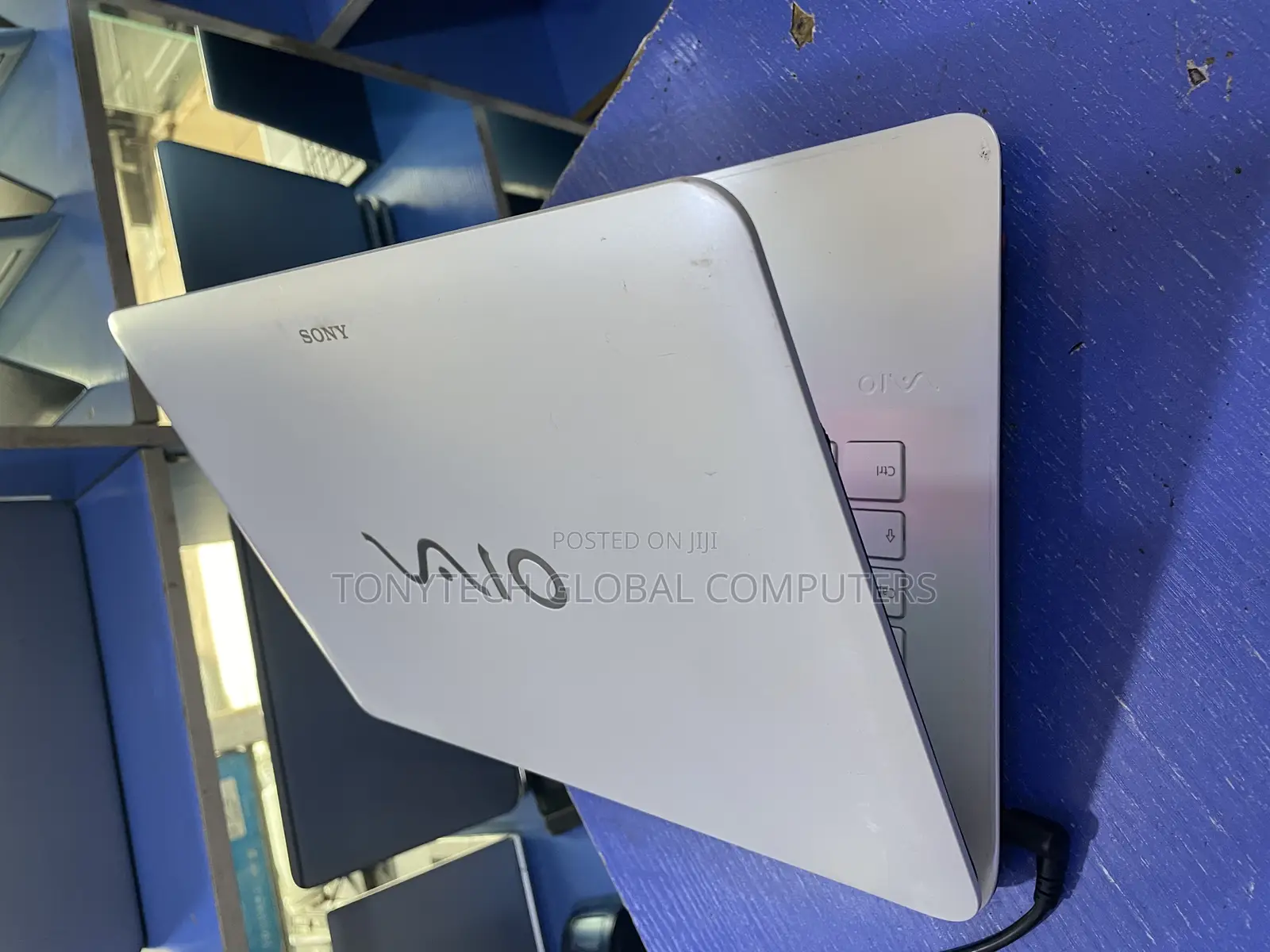 Laptop Sony VAIO SVF14212SNB 4GB Intel Pentium HDD 500GB