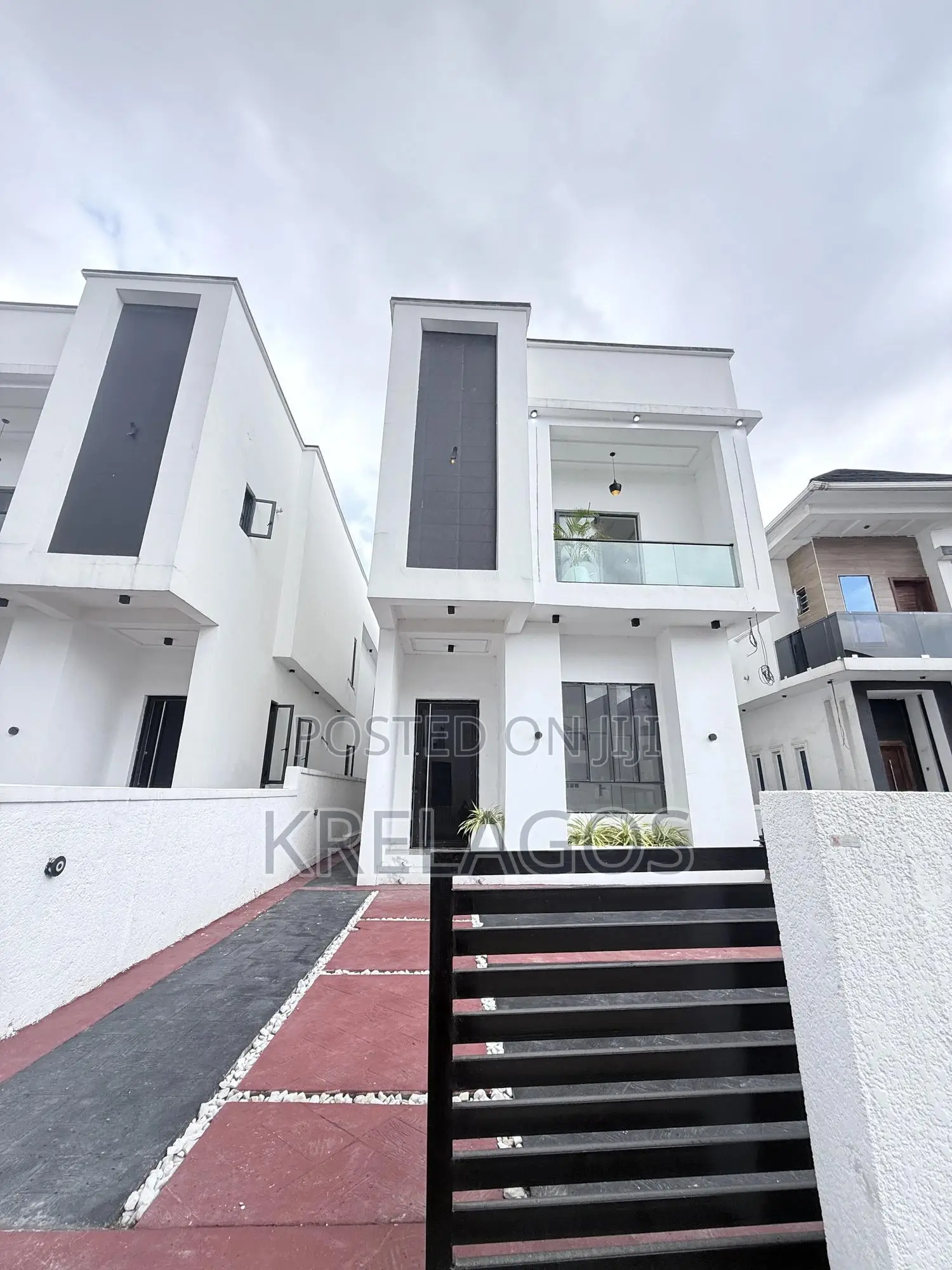 5bdrm Duplex in Ado / Ajah for sale