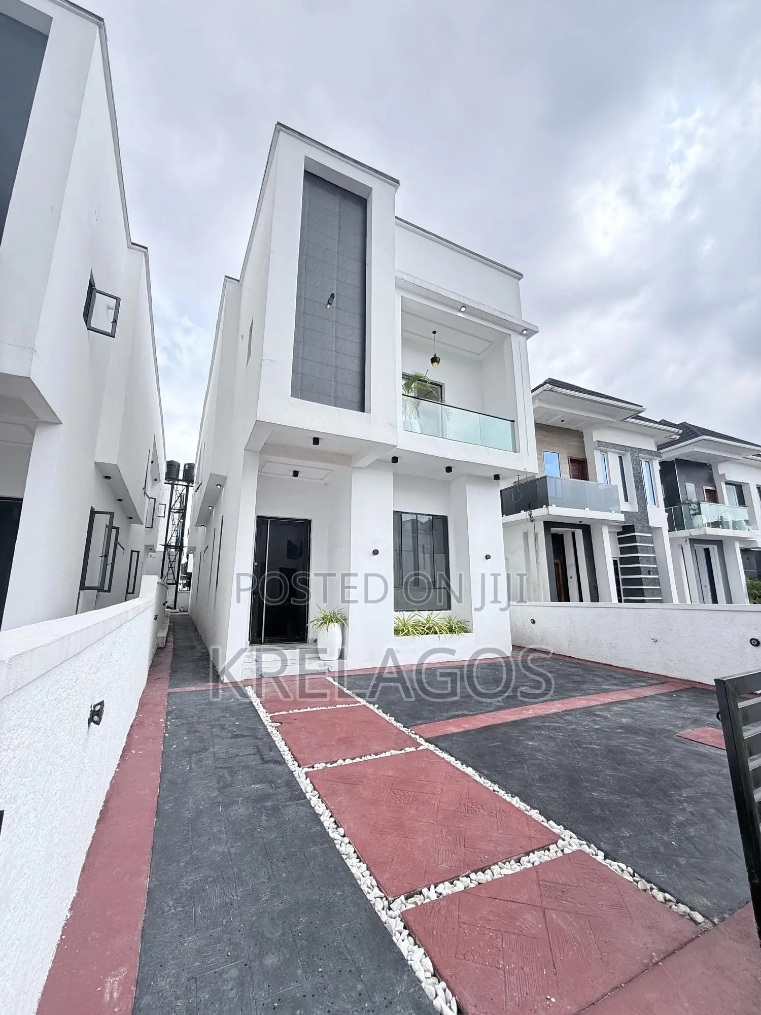 5bdrm Duplex in Ado / Ajah for sale