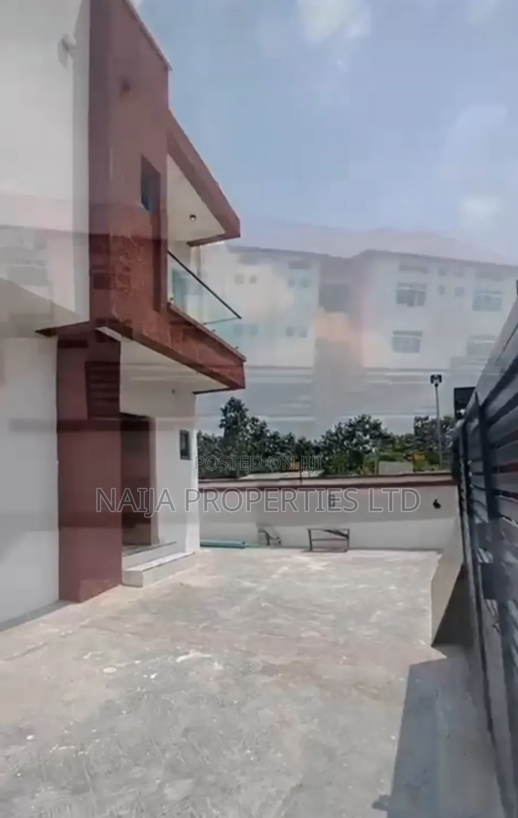 5bdrm Duplex in Abijo for sale