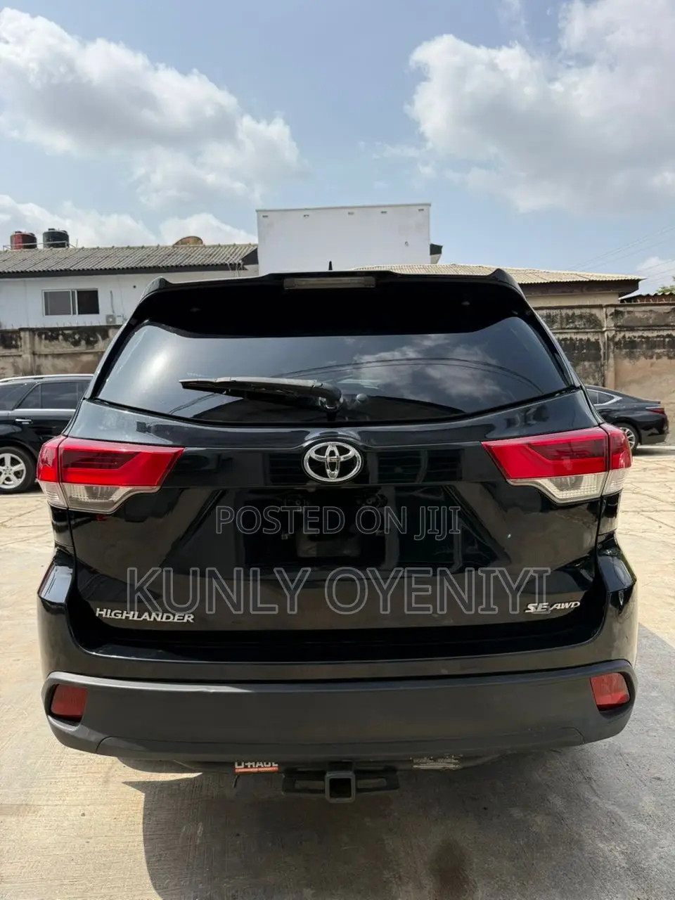 Toyota Highlander SE 4x4 V6 (3.5L 6cyl 8A) 2018 Black