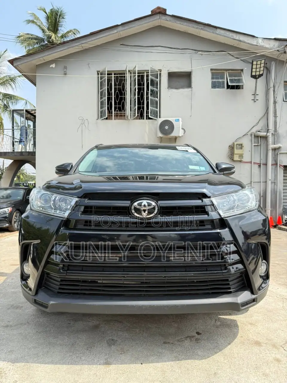 Toyota Highlander SE 4x4 V6 (3.5L 6cyl 8A) 2018 Black