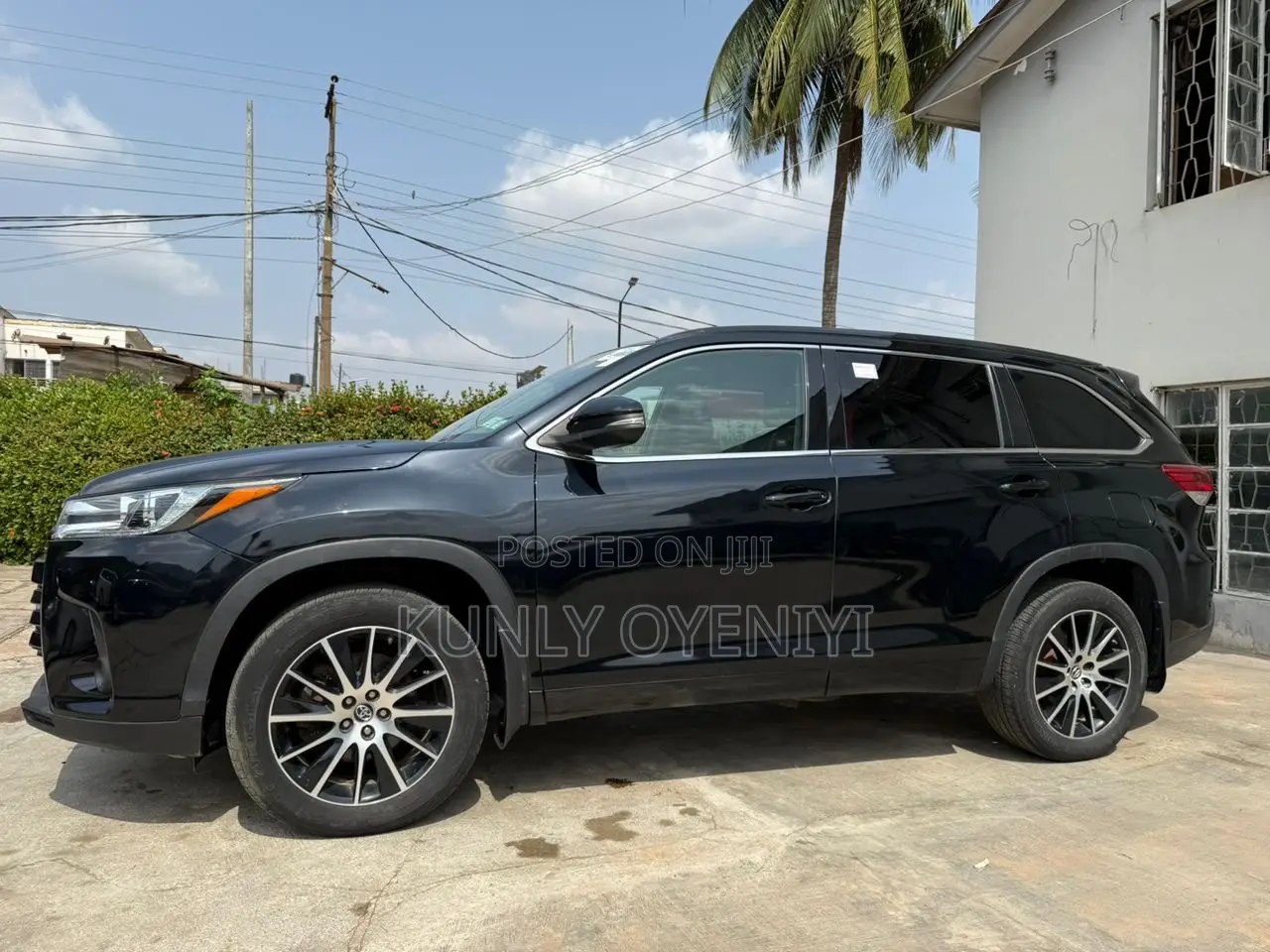 Toyota Highlander SE 4x4 V6 (3.5L 6cyl 8A) 2018 Black