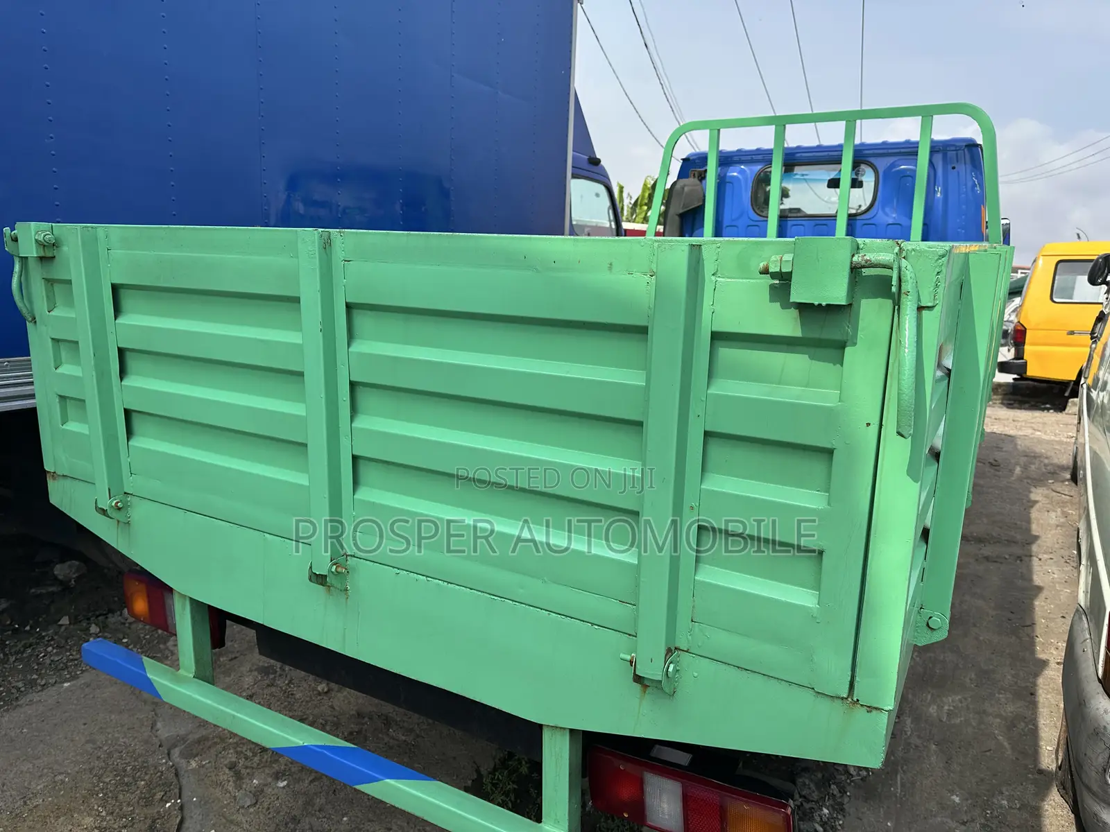 Nissan Cabstar Truck