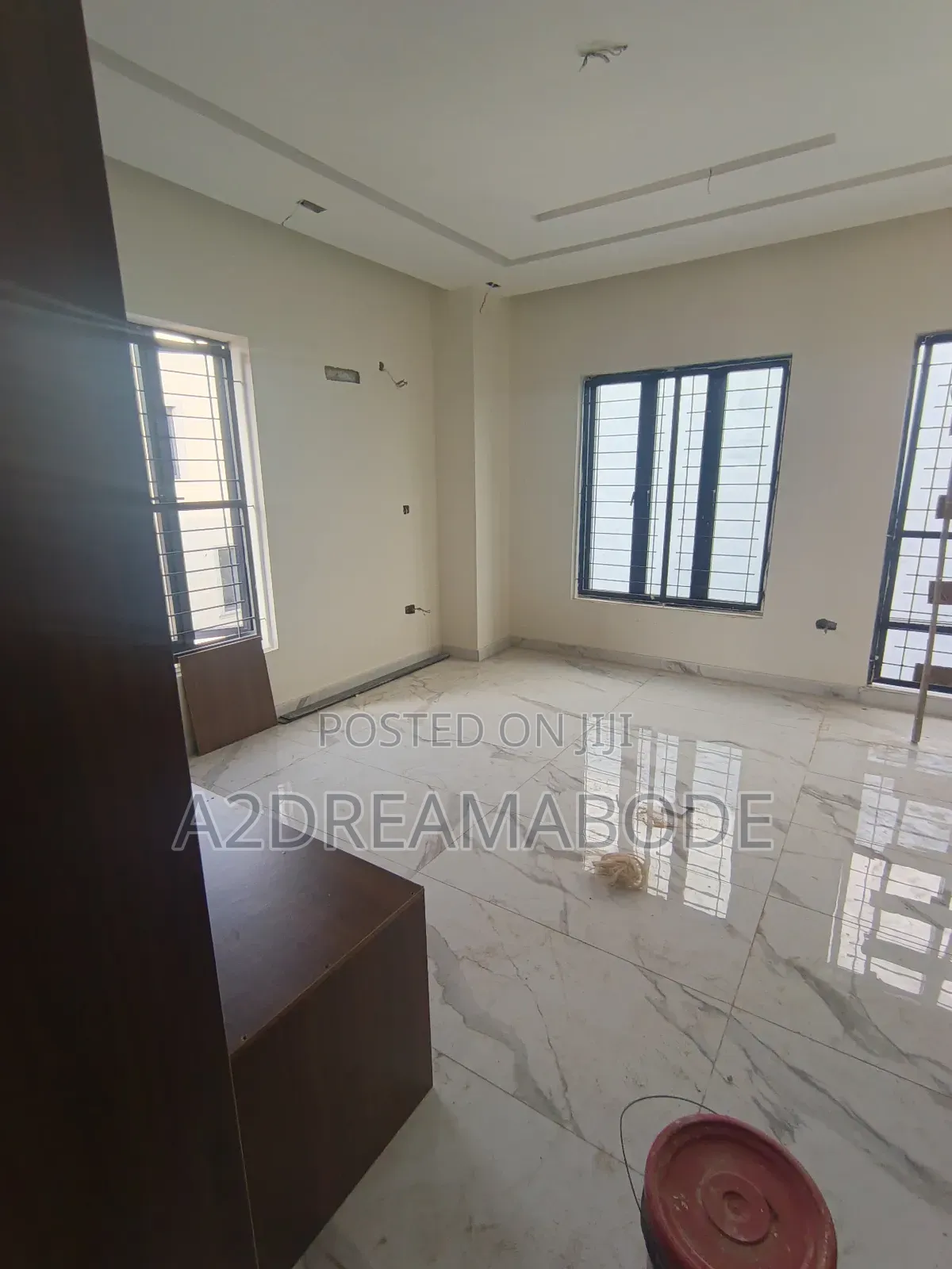 4bdrm Duplex in Omole Phase 2 for rent