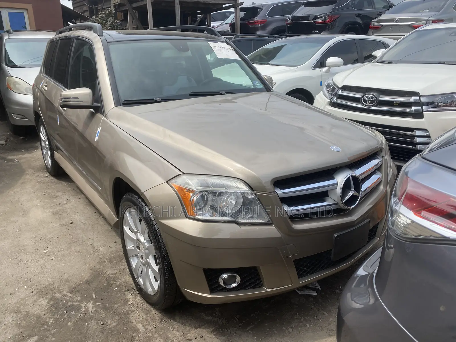 Mercedes-Benz GLK-Class 350 4MATIC 2011 Gold
