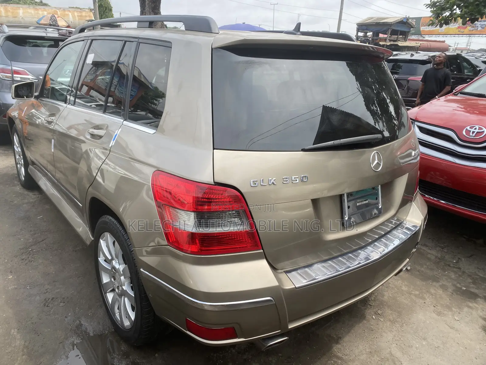 Mercedes-Benz GLK-Class 350 4MATIC 2011 Gold