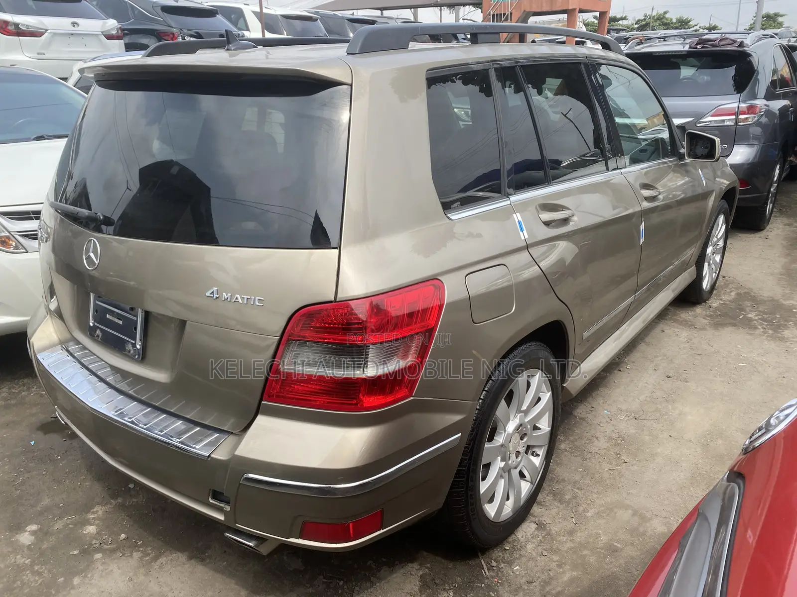 Mercedes-Benz GLK-Class 350 4MATIC 2011 Gold
