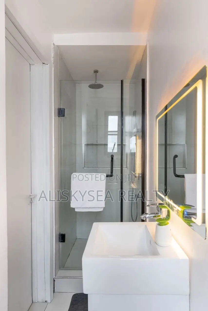 Luxury 2bedroom Apartment Shortlet