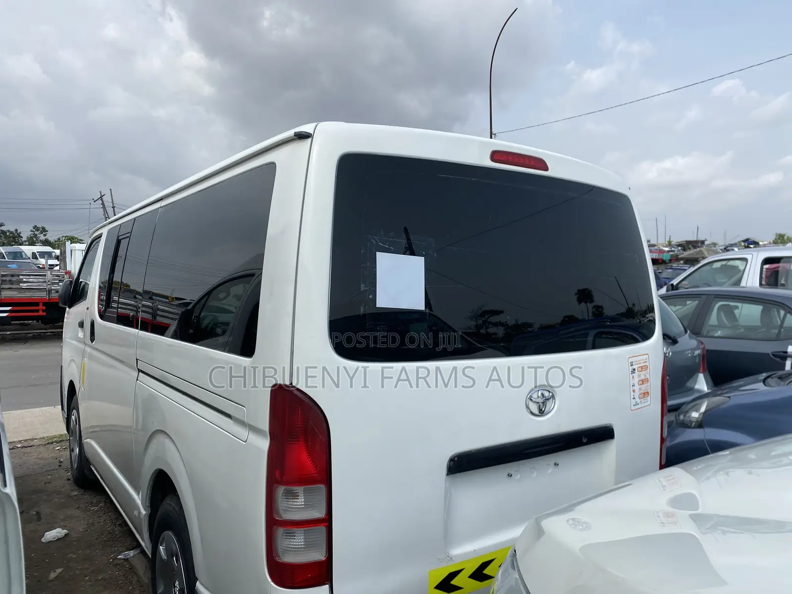 Toyota HiAce 2012 White