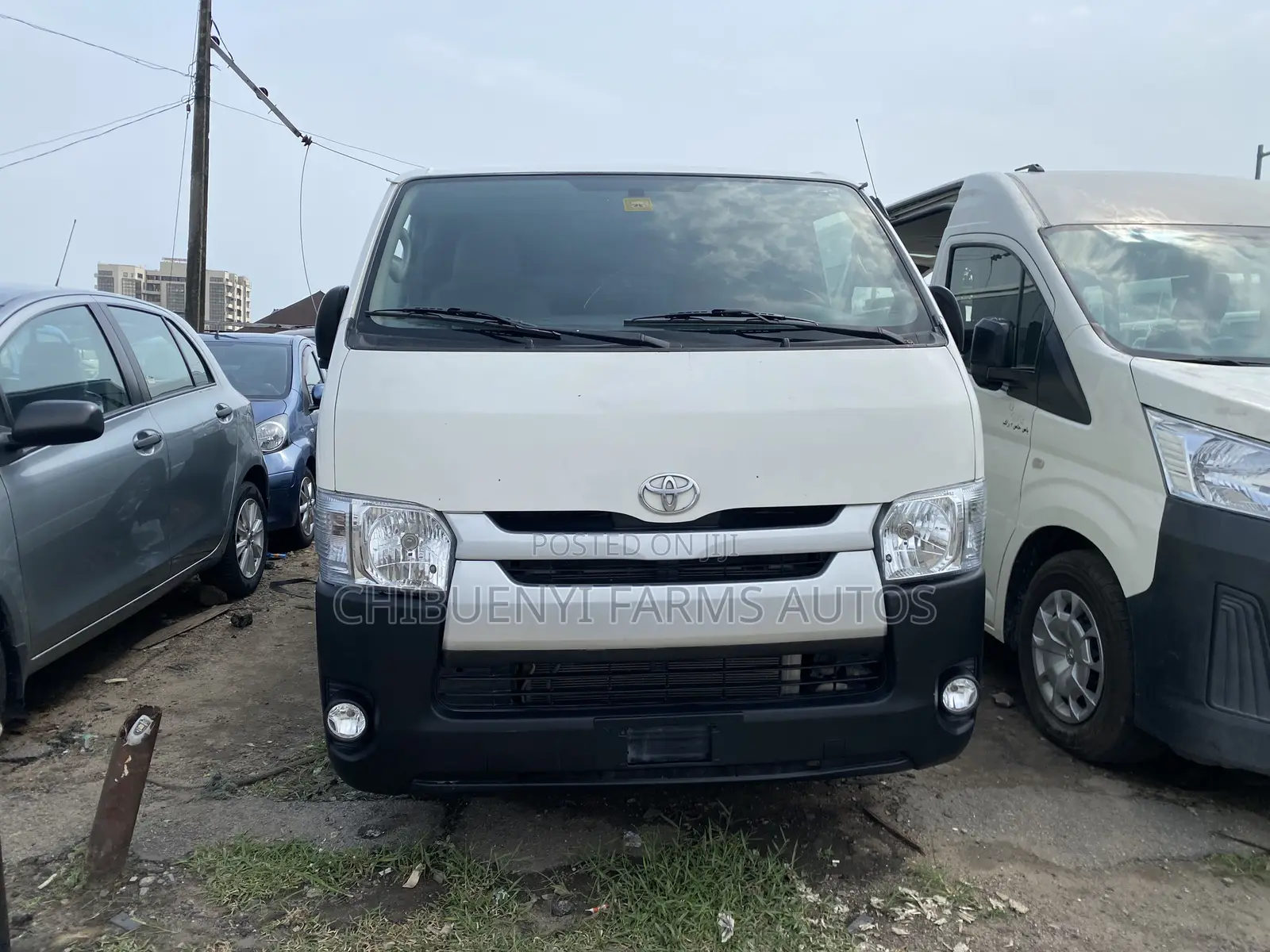 Toyota HiAce 2012 White