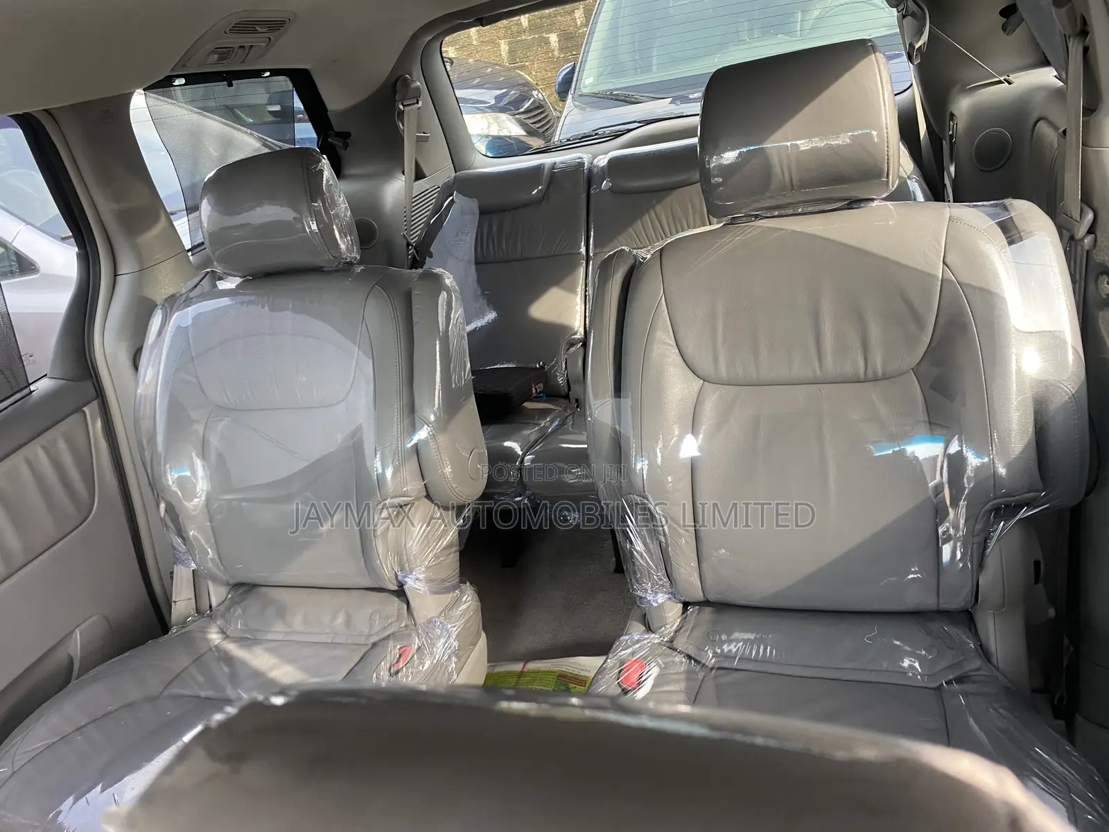 Toyota Sienna XLE Limited AWD 2009 Silver