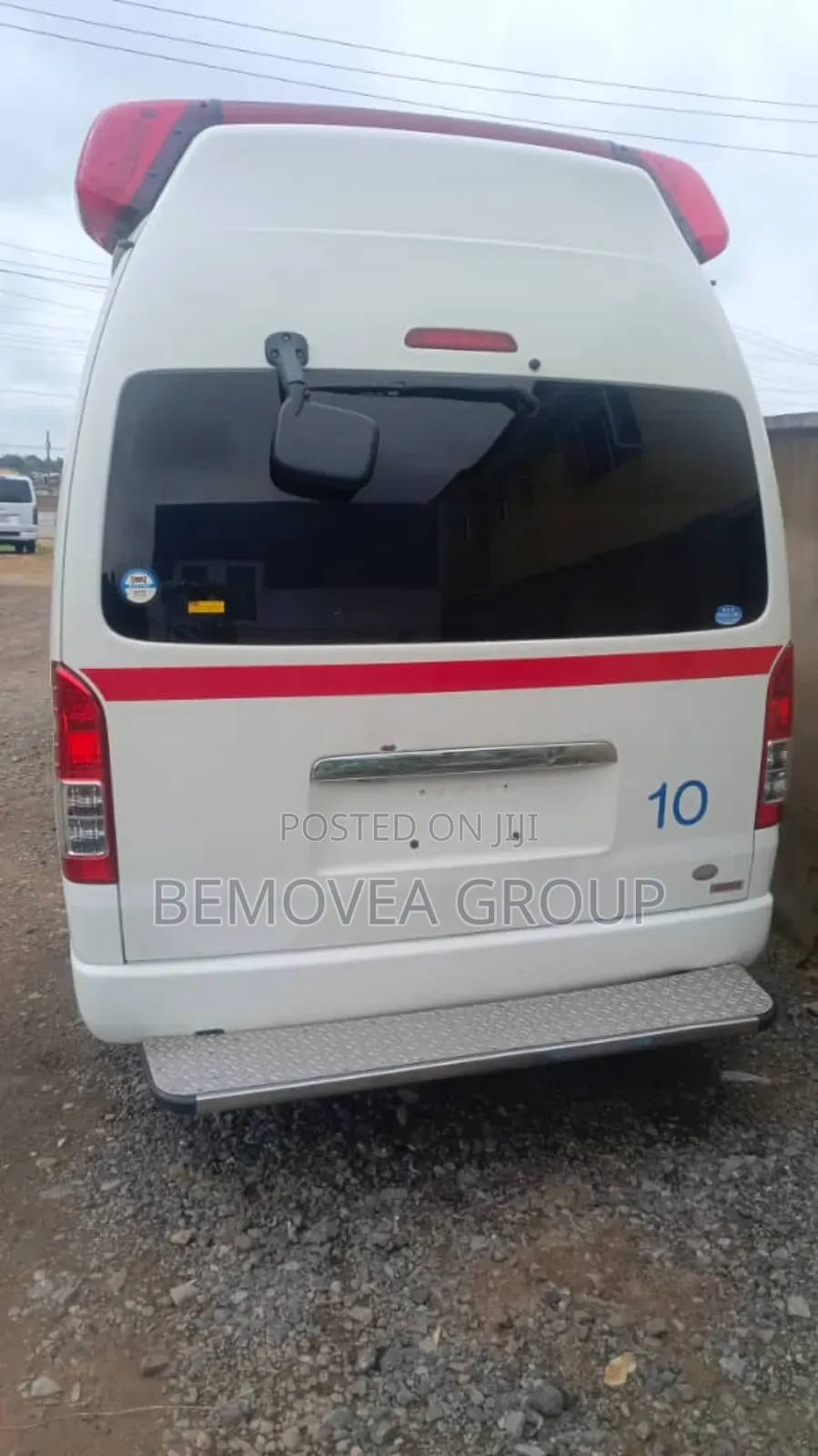 Toyota HiAce 2019 White