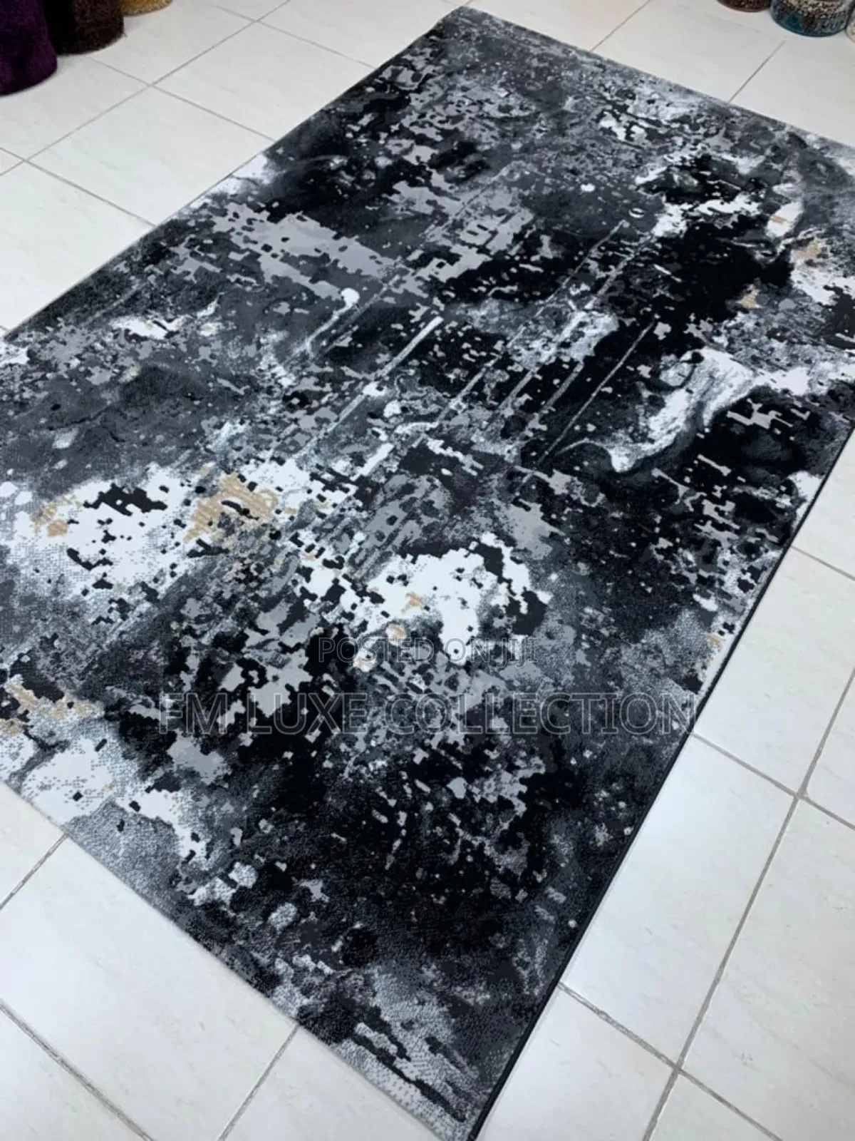 Luxury Center Rug
