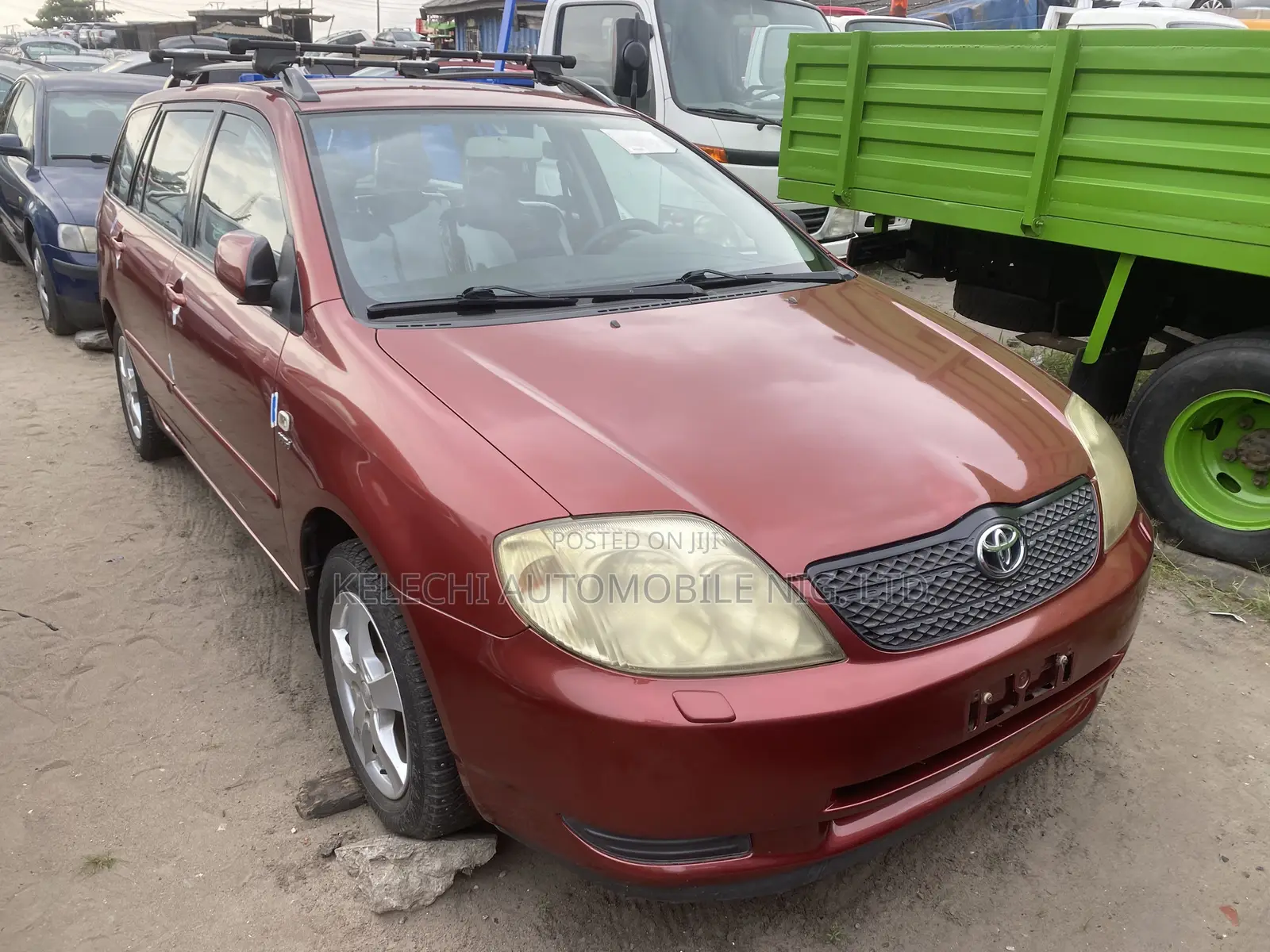 Toyota Corolla Liftback 2004 Red
