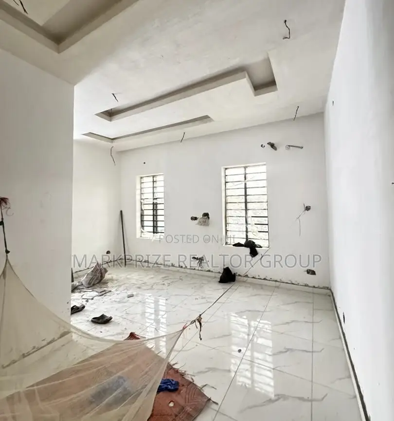 4bdrm Duplex in Ebutte Metta Yaba for sale