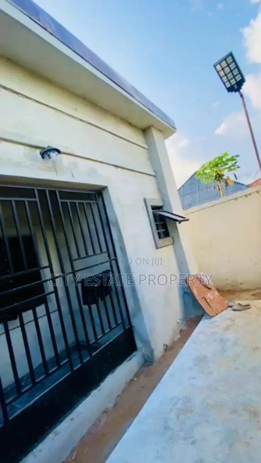1bdrm Block of Flats in City Estate, Eneka for rent