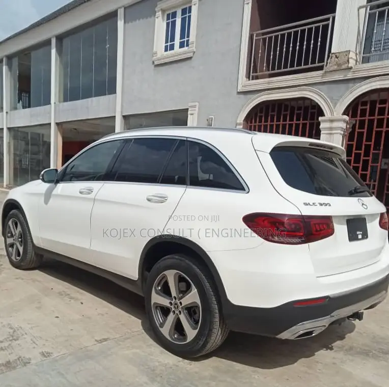 Mercedes-Benz GLC-Class 2022 White