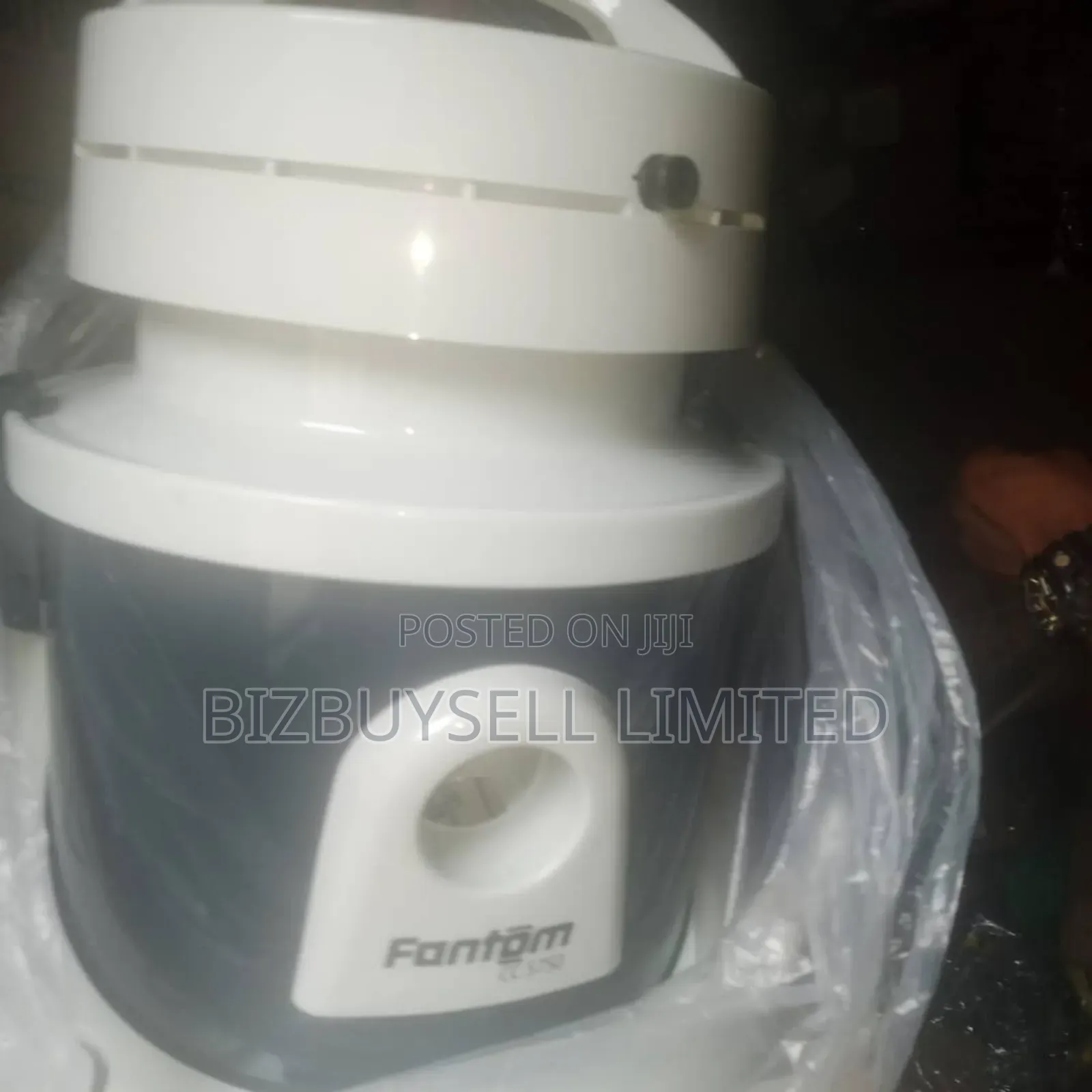 20 Litres 3in1 Fantom Wet And Dry Vacuum Cleaner.
