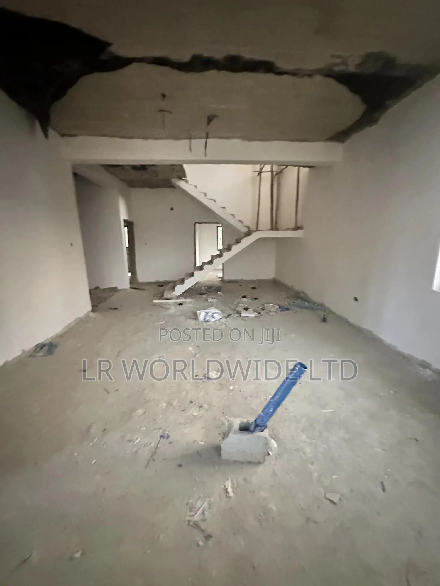 4bdrm Duplex in Lugbe District for sale